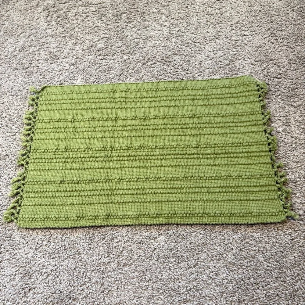 Pottery Barn Set Of 4 Green Placemats 14x20 Inches 100% Cotton Textured